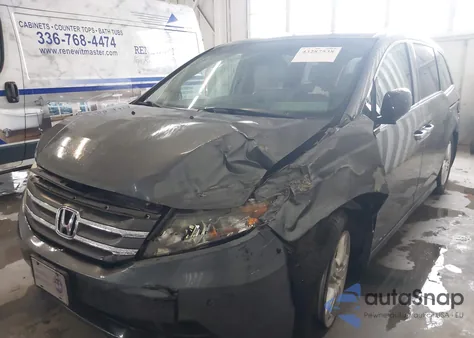 2012 Honda Odyssey Touring/Touring Elite из США, поврежденный, VIN 5FNRL5H92CB106325